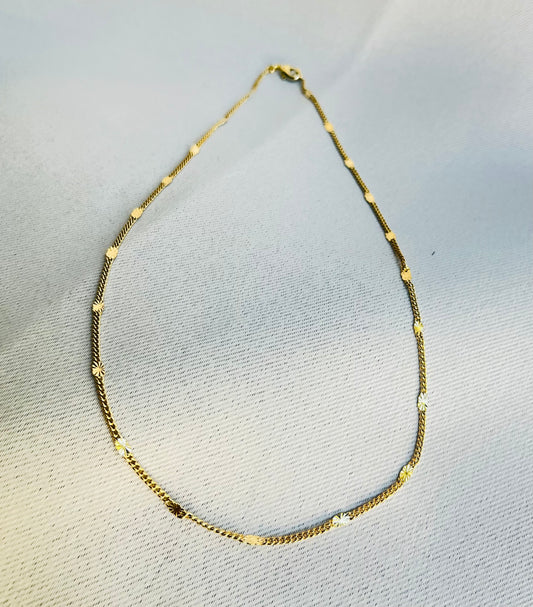 Oval Spotted Curb Necklace